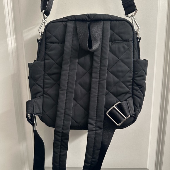 Vera Bradley convertible crossbody/backpack - Picture 3 of 3